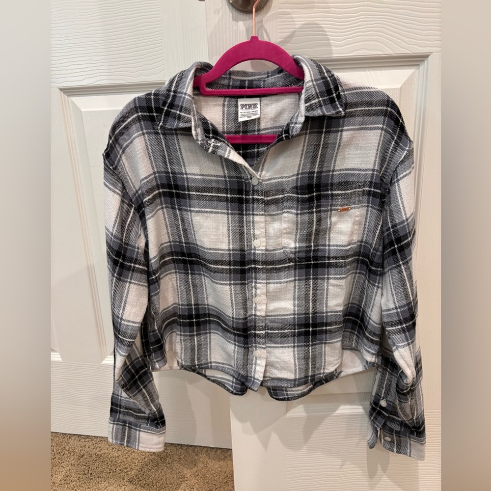 Pink cropped flannel